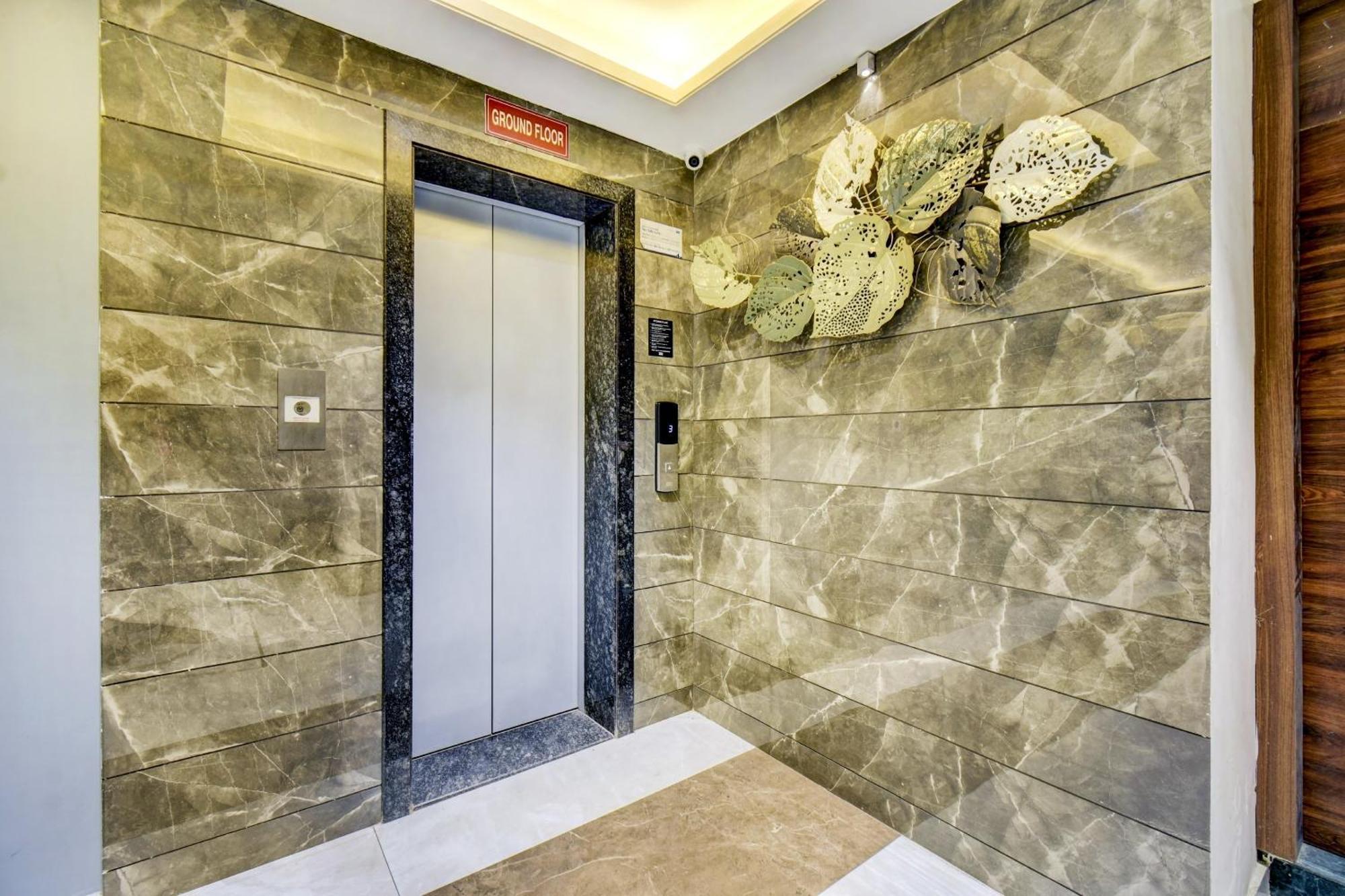 Townhouse Oak Hotel Chaitanya Executive Near Fun Time Multiplex بونة المظهر الخارجي الصورة